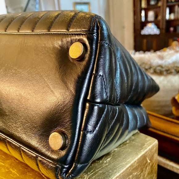 YSL Lou Lou Chevron Matelase Tote Bag - Picture 8 of 13